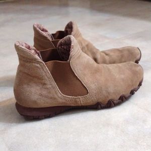 Leather sketchers booties